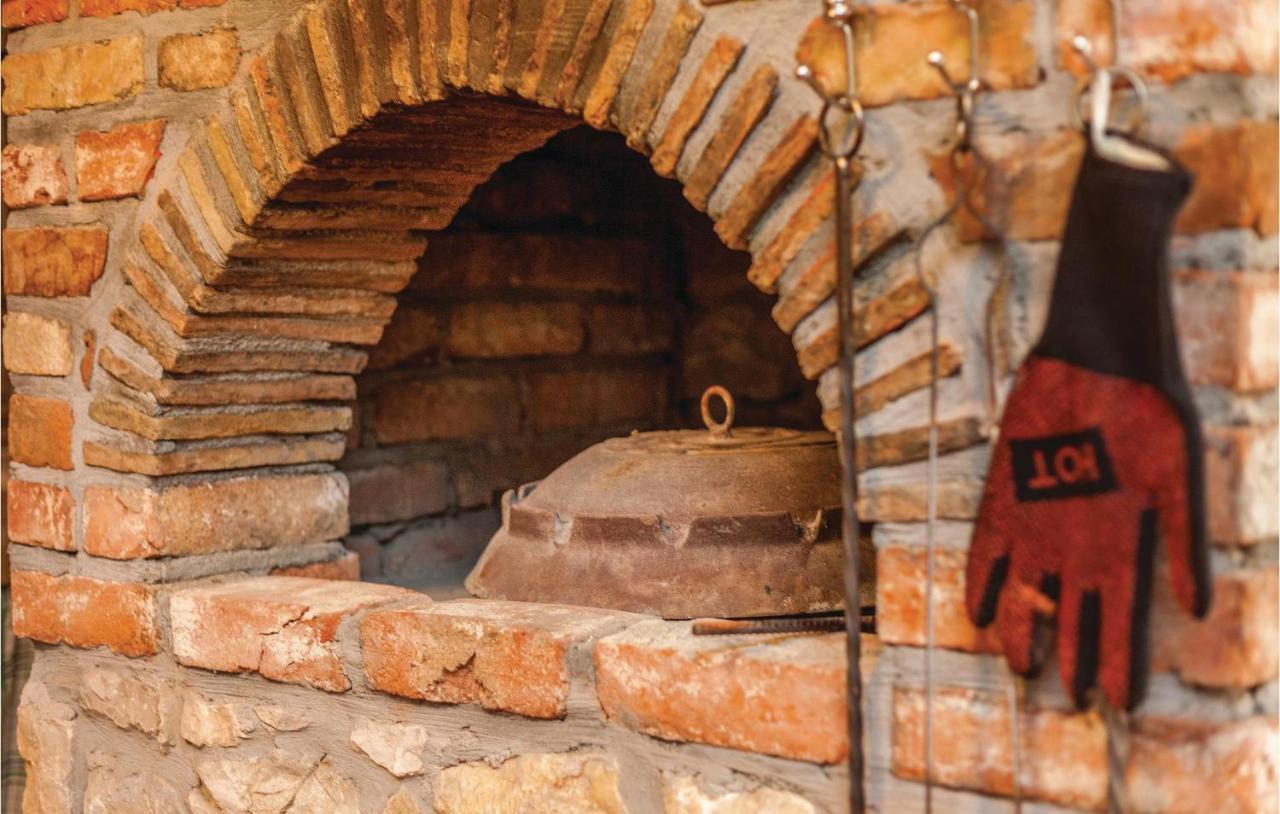 Stunning Home In Punat With Kitchen Stara Baška 外观 照片