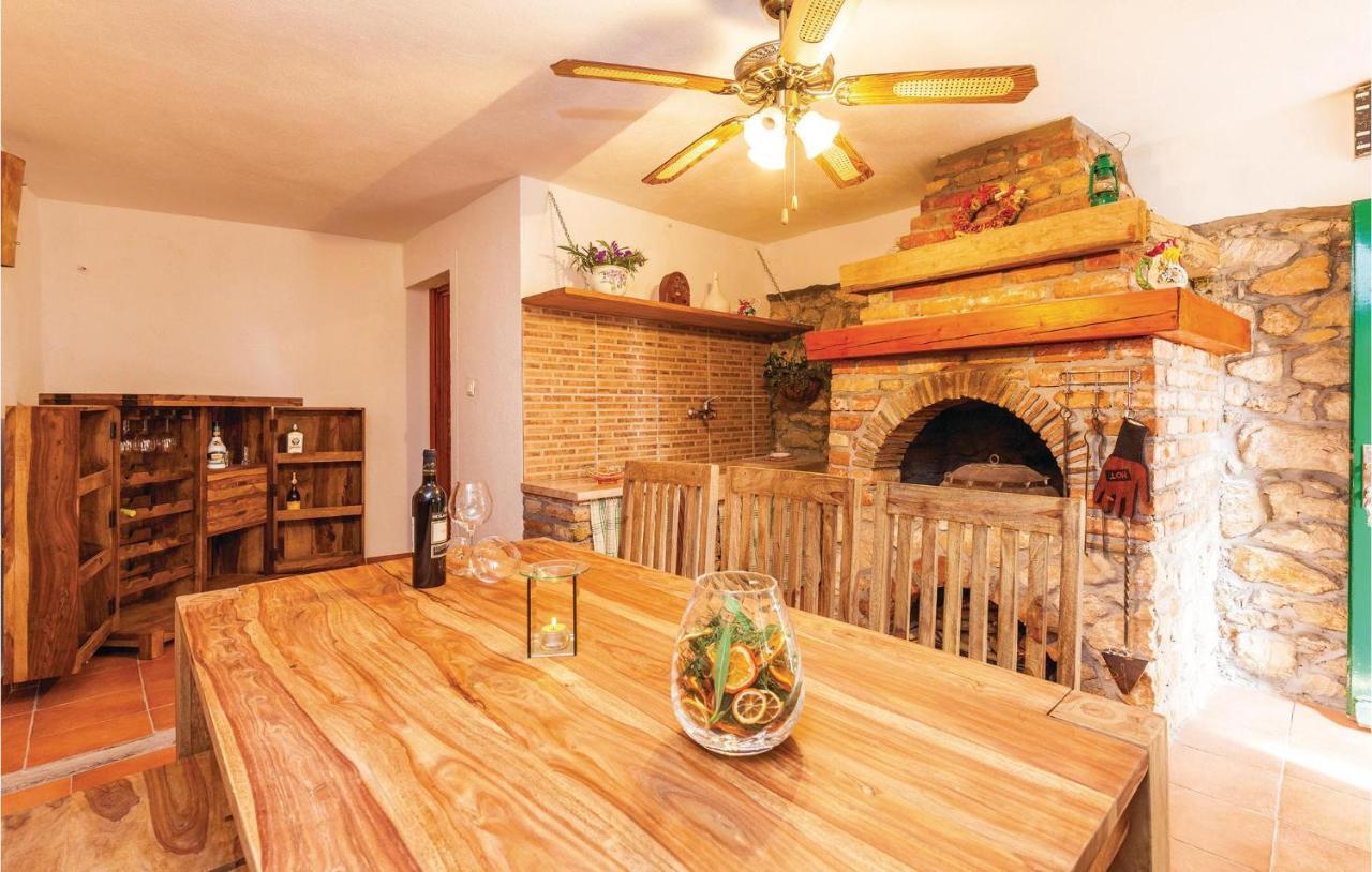 Stunning Home In Punat With Kitchen Stara Baška 外观 照片