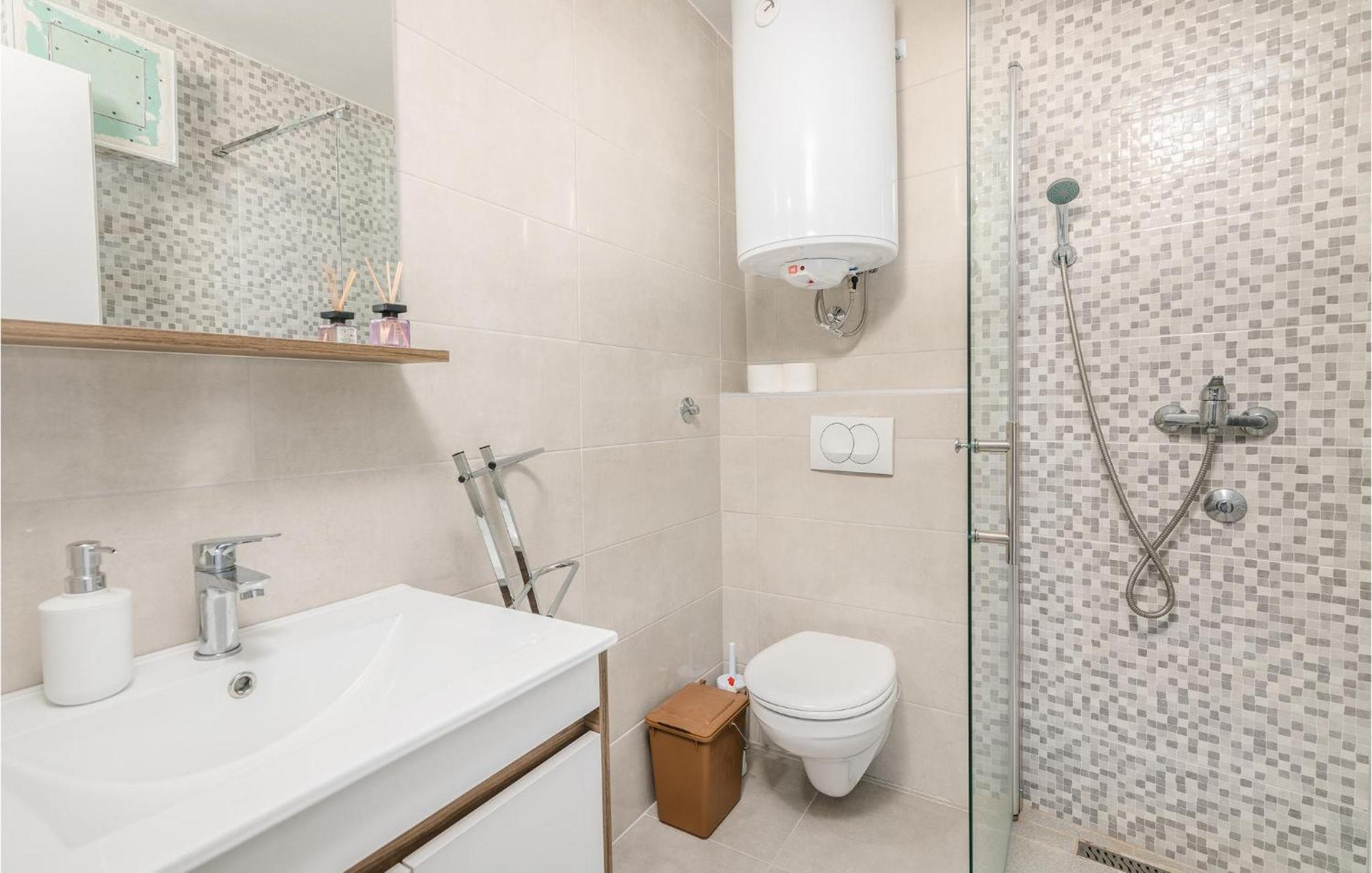 Stunning Home In Punat With Kitchen Stara Baška 外观 照片